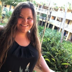 Meet your Posher, Annie-claude